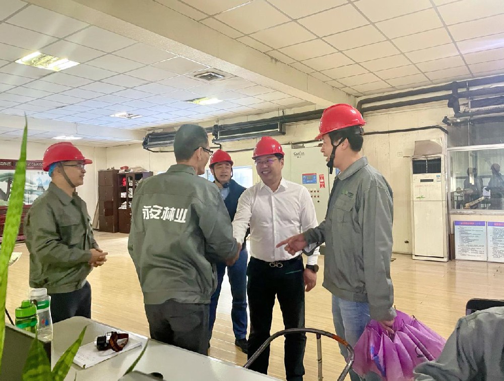 公司領(lǐng)導(dǎo)“五一”期間深入基層單位看望慰問一線勞動者